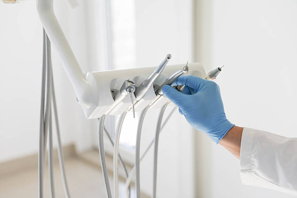 24/7 Emergency Teeth Whitening experts in George West, TX